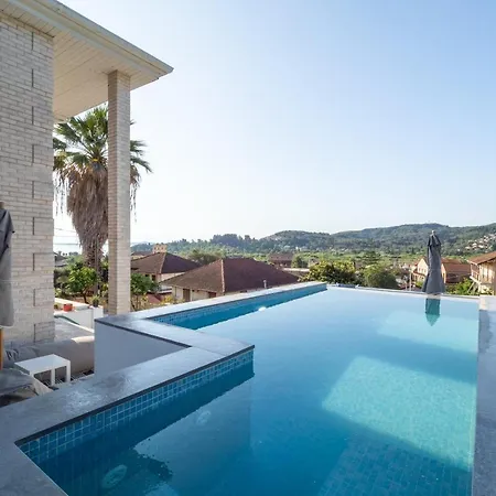 Kostamaria Villa Petrití