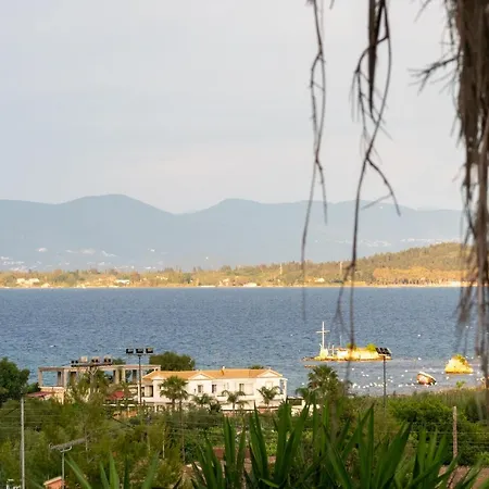 Kostamaria Villa Petrití